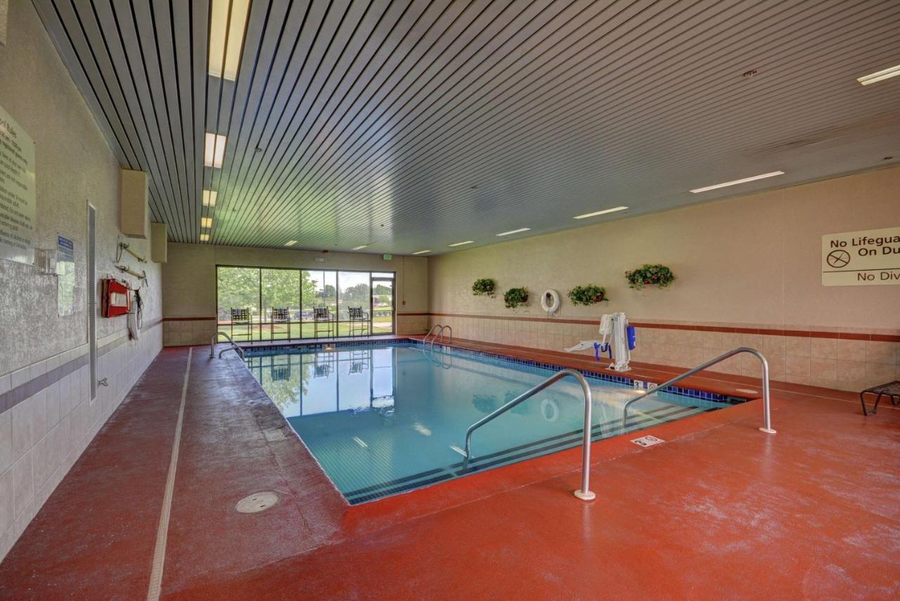 Hampton Inn By Hilton Indianapolis-South Southport Екстериор снимка