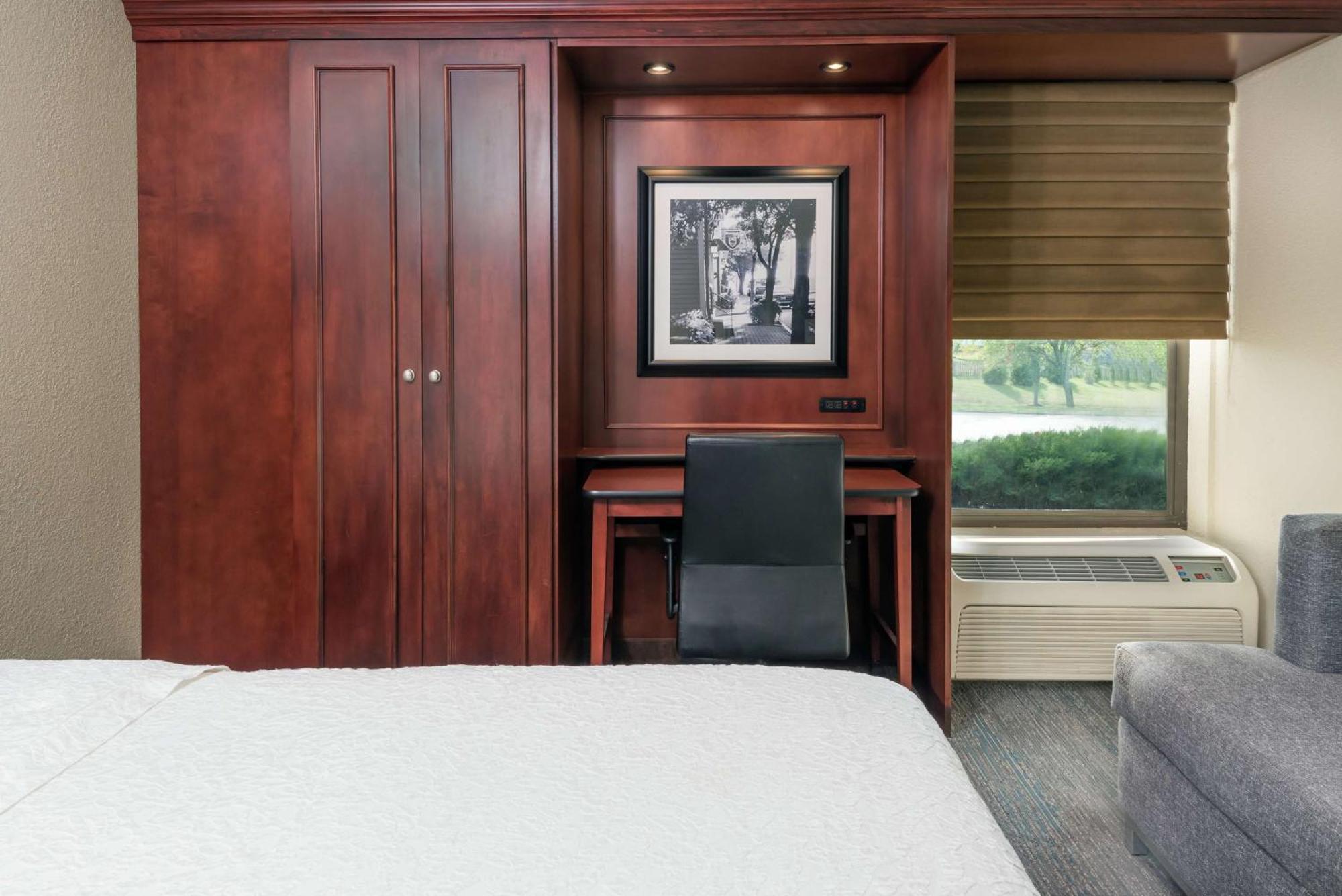 Hampton Inn By Hilton Indianapolis-South Southport Екстериор снимка