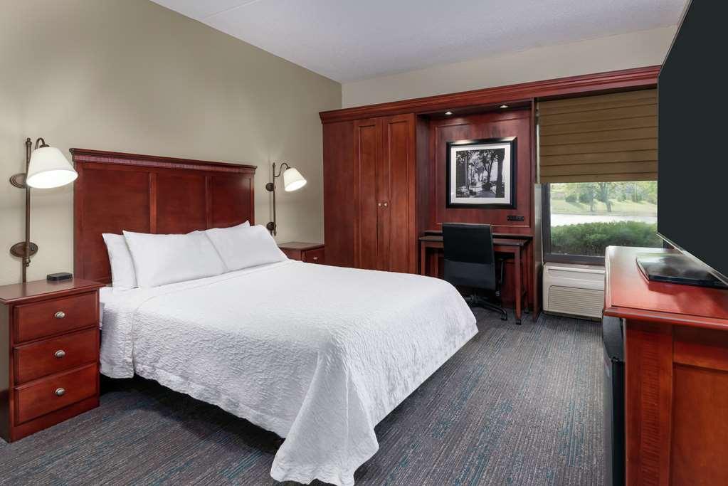 Hampton Inn Indianapolis-South Southport Стая снимка