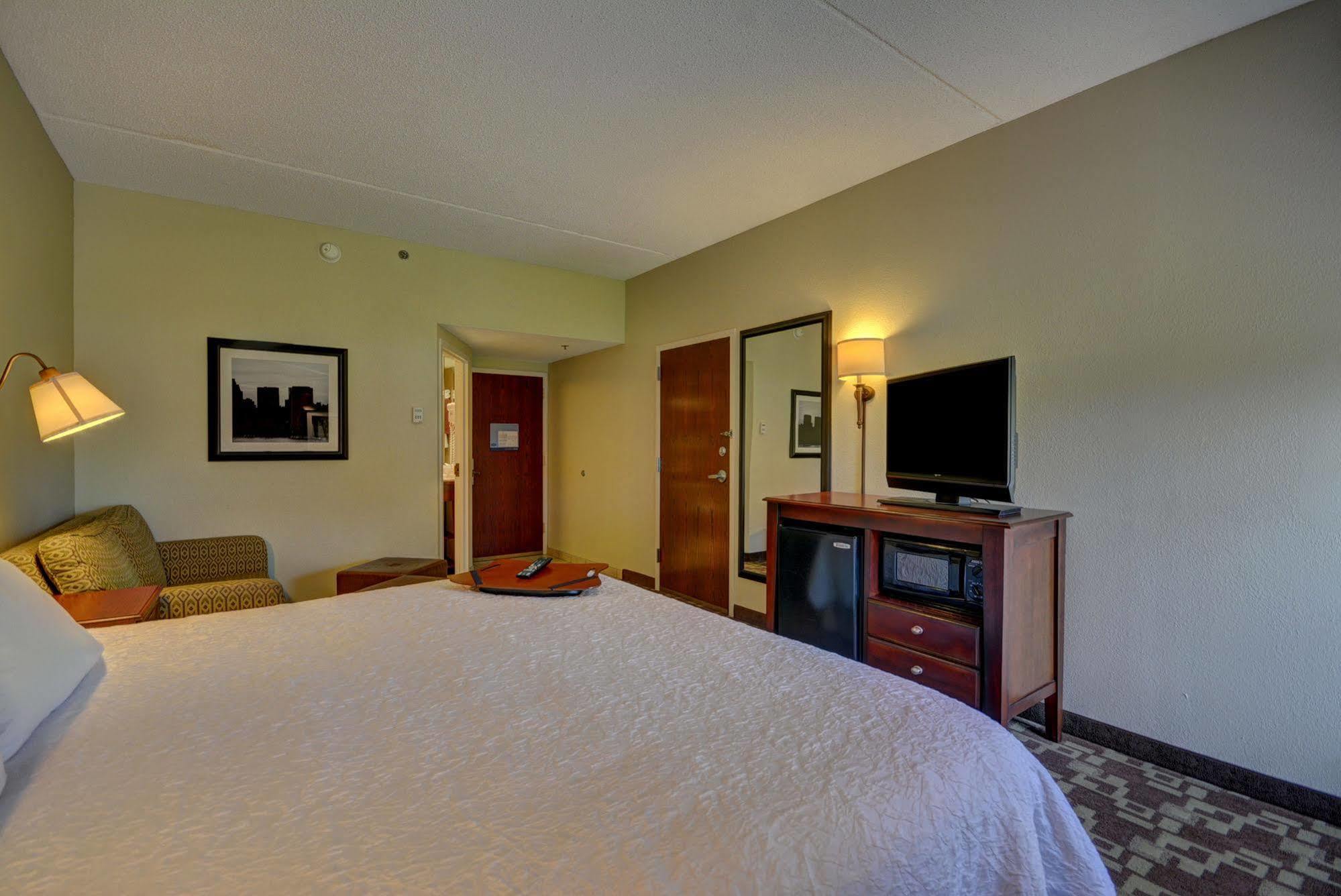 Hampton Inn By Hilton Indianapolis-South Southport Екстериор снимка